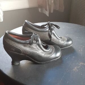 John Fluevog Black and Gray Heels